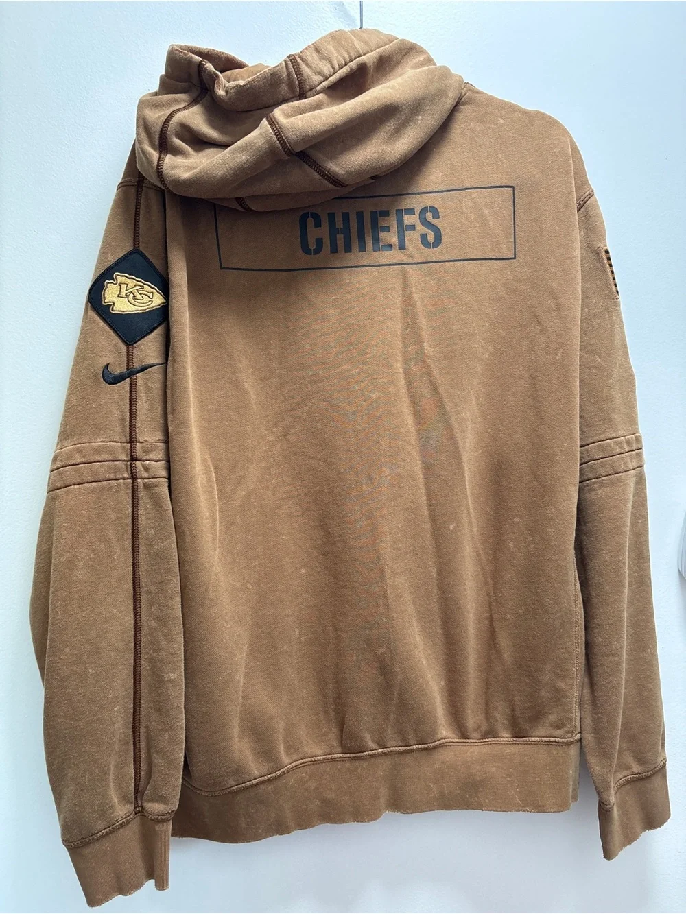 MEDIUM AUTHENTIC 2023 Kansas City Chiefs Salute to Service